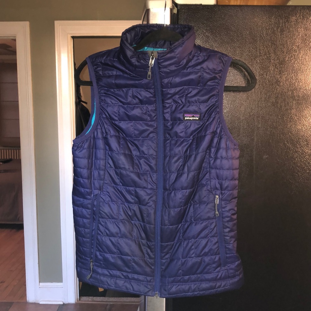 Patagonia women’s nano puff vest